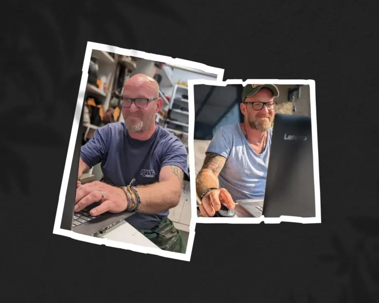 Dirk Hurask beim Arbeiten am Laptop - Trusted Advisor für KI-Avatare & Creator-Branding